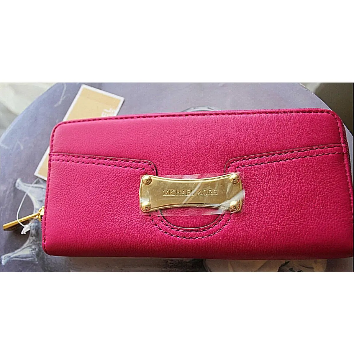 Michael Kors Saratoga Fuschia Pink Color Leather Wallet
