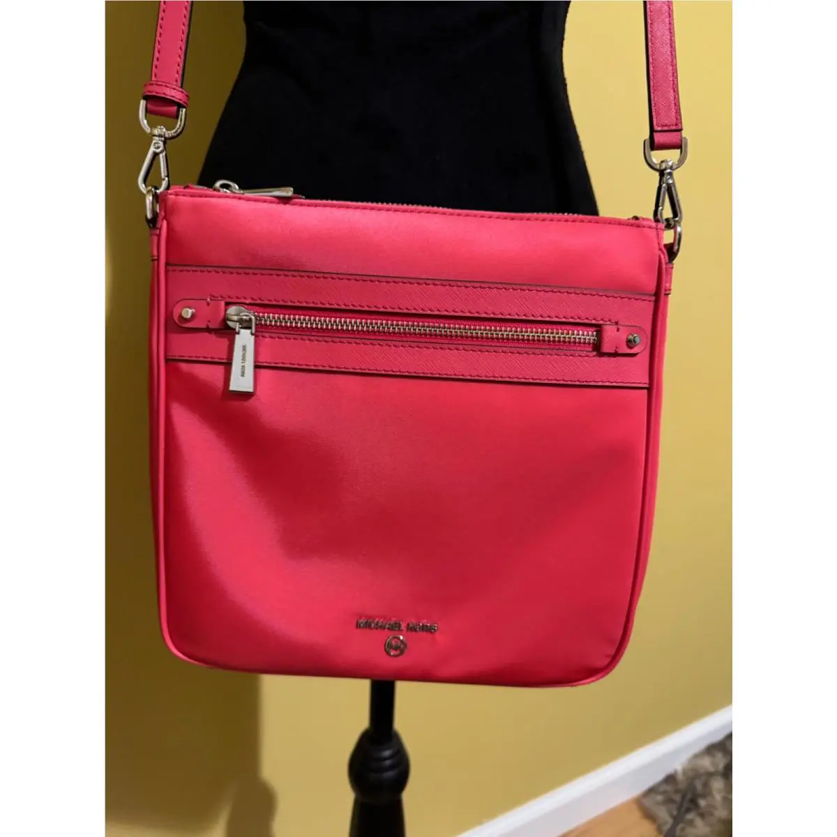 Michael Kors Jet Set Travel Charm Geranium LG NS Xbody Shoulder /crossbody
