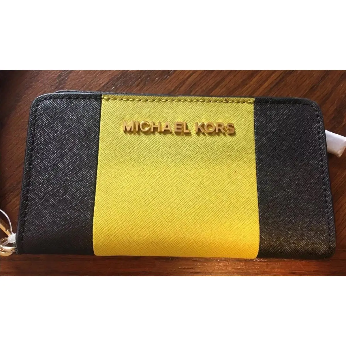 Michael Kors Jet Set Travel Center Stripe Slim Wristlet Tech Phone Case