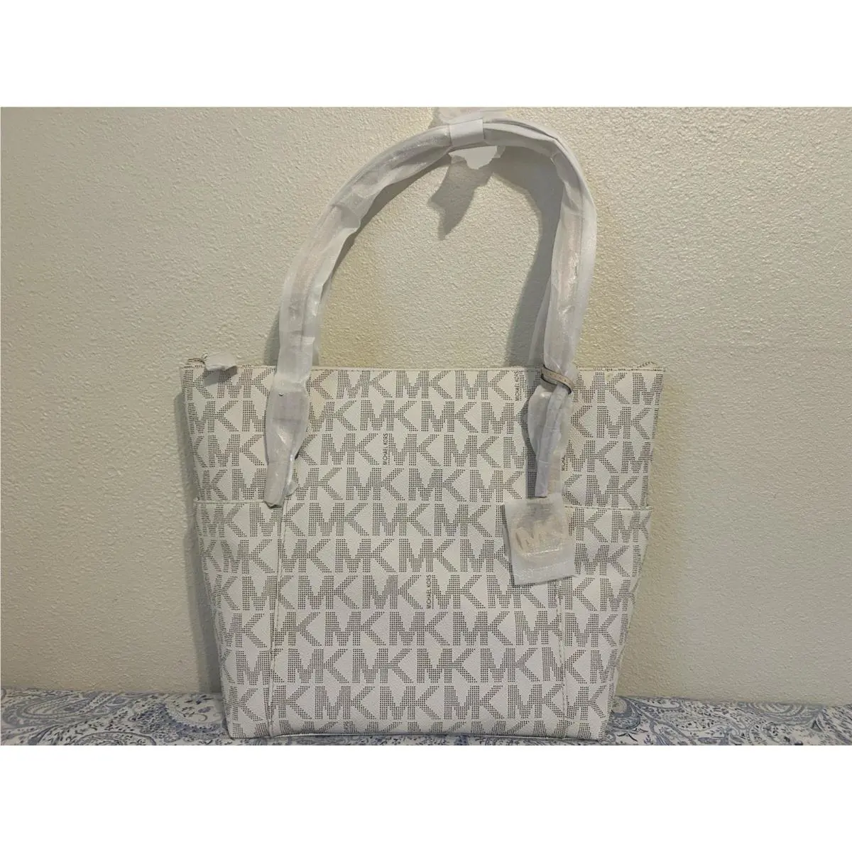 Michael Kors Jet Set Item East West Tote Signature Pvc Vanilla Handbag Bag