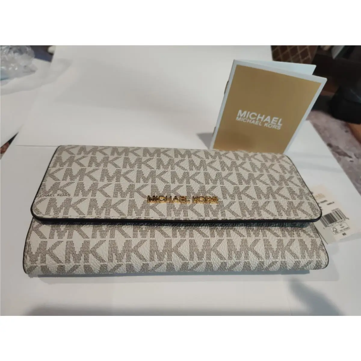 Michael Kors Jet Set Travel Pvc Large Trifold Wallet MK Vanilla 7