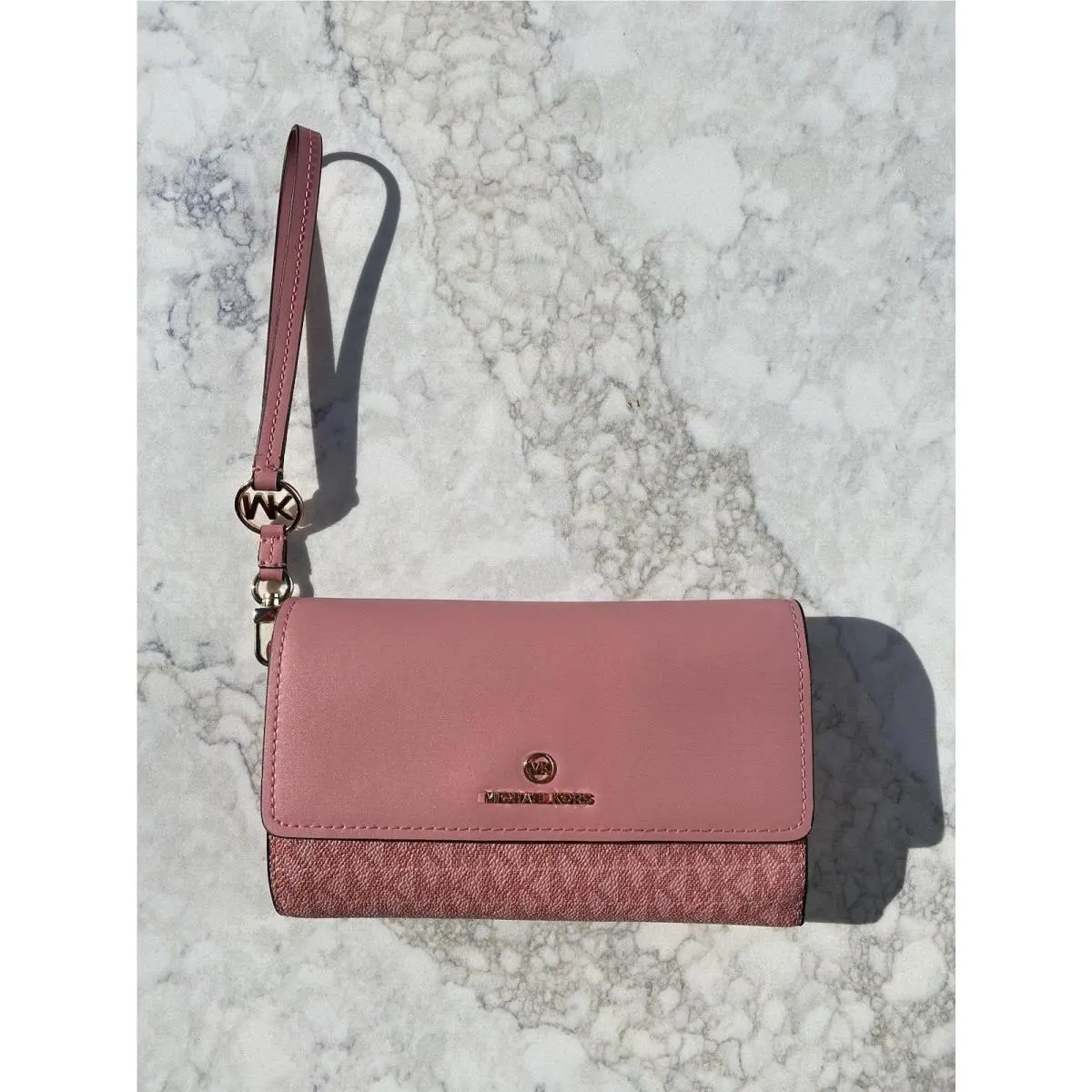 Michael Kors Pink Jet Set Charm Signature Logo Smartphone Wristlet