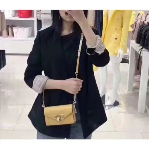 Michael Kors Kinsley Crossbody Shoulder Flap Bag in Dusty Dasy