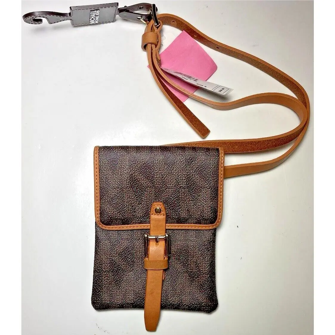 Signature Michael Kors Pouch Brown K10
