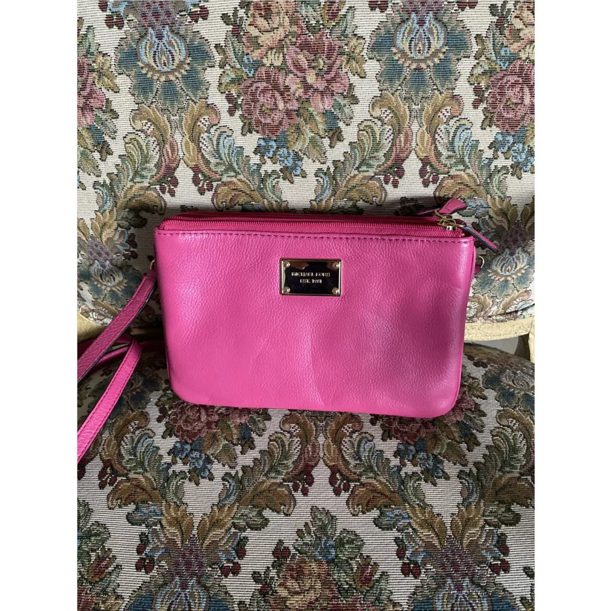 Michael Kors Crossbody Bag Clutch Gusset Zinnia Pink Leather Clutch