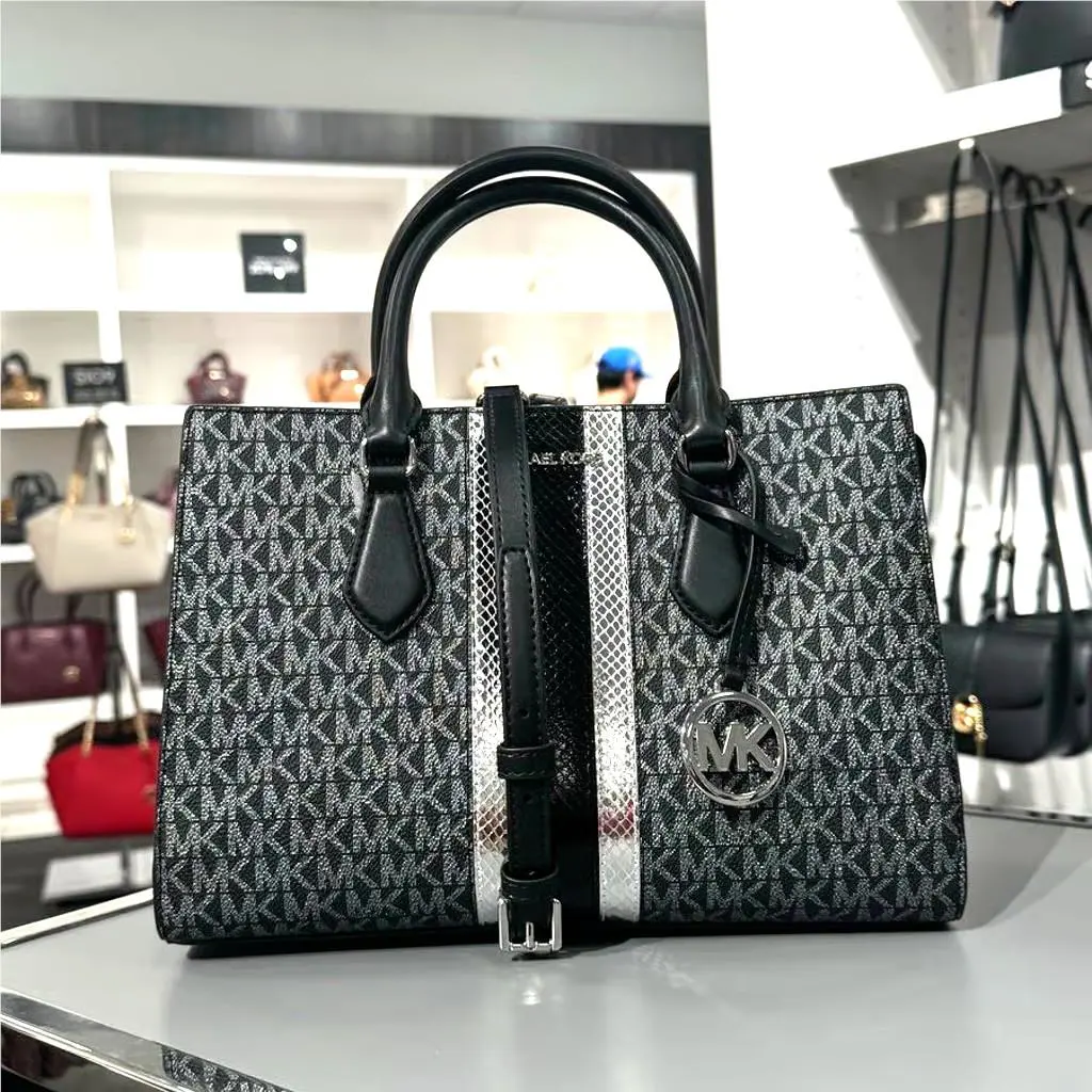 Michael Kors Sheila Messenger Black Medium Crossbody Satchel Purse Handbag Tote