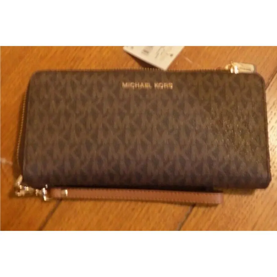 Michael Kors Jet Set Travel ZA Continental Brown Logo Wristlet