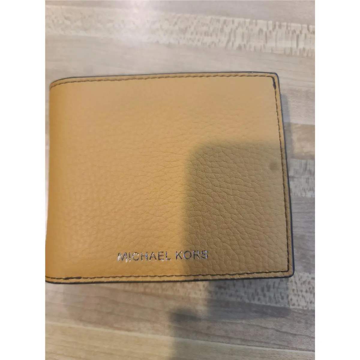 Michael Kors Cooper Marigold Bifold Past Case Leather