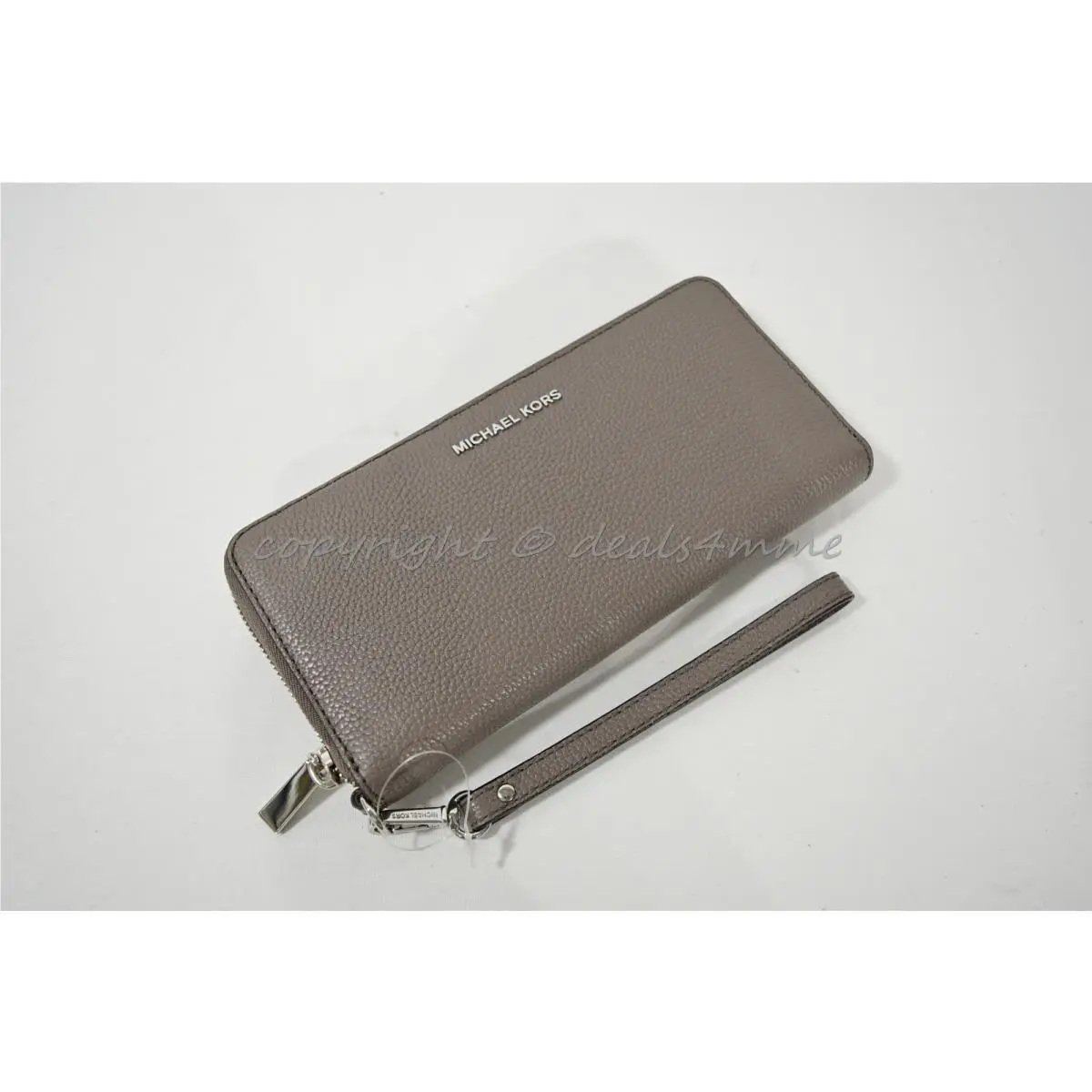 Michael Kors Mercer Travel Continental Wallet in Cinder - Grey Pebble Leather