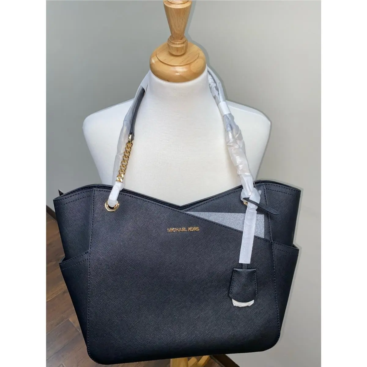 Michael Kors Jet Set Travel Shoulder Black Bag -new