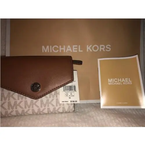 Womens Beautiful Michael Kors Jet Set Travel Medium Flap Bifold Wallet