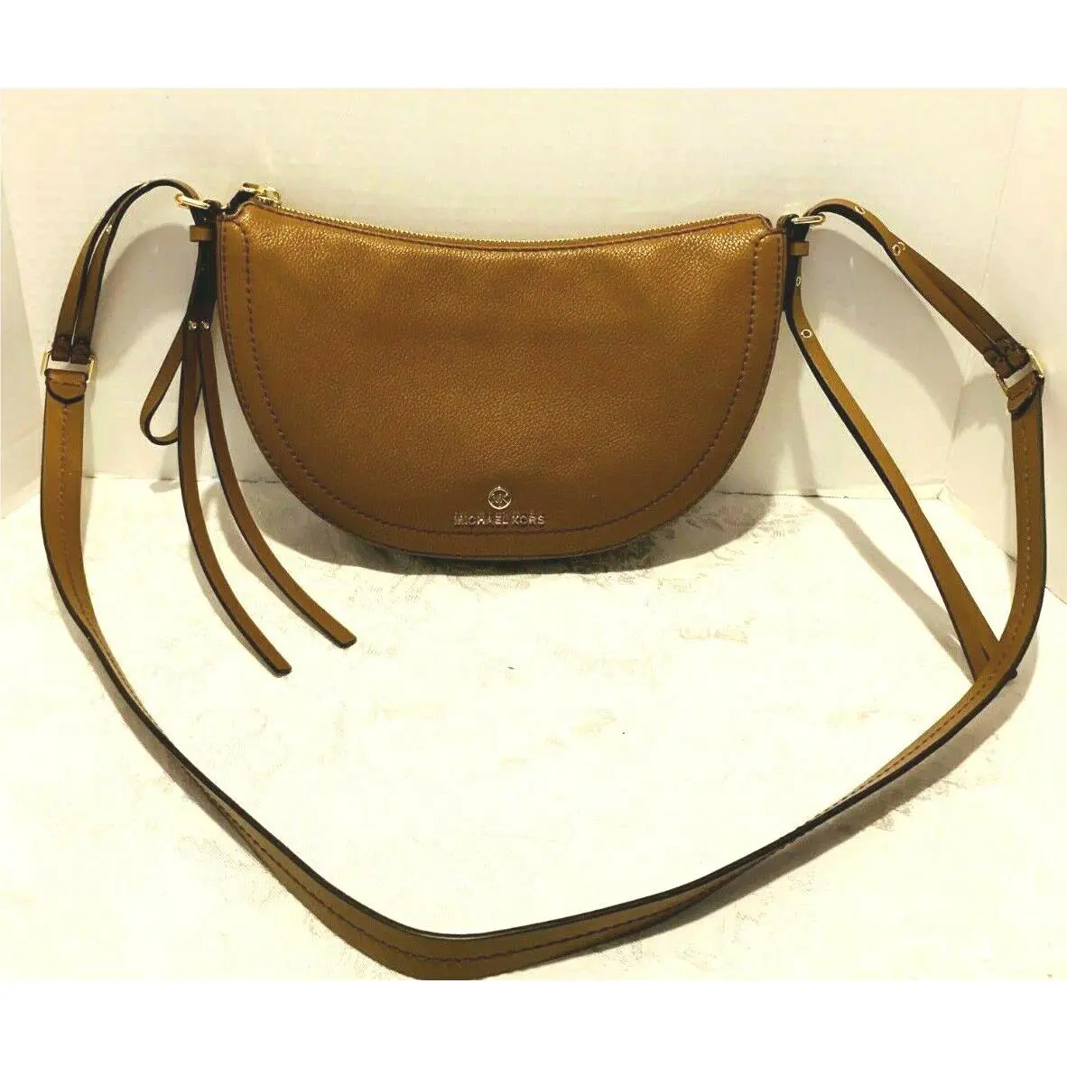 Michael Kors Camden Luggage Pebble Acorn Leather Messenger Retail