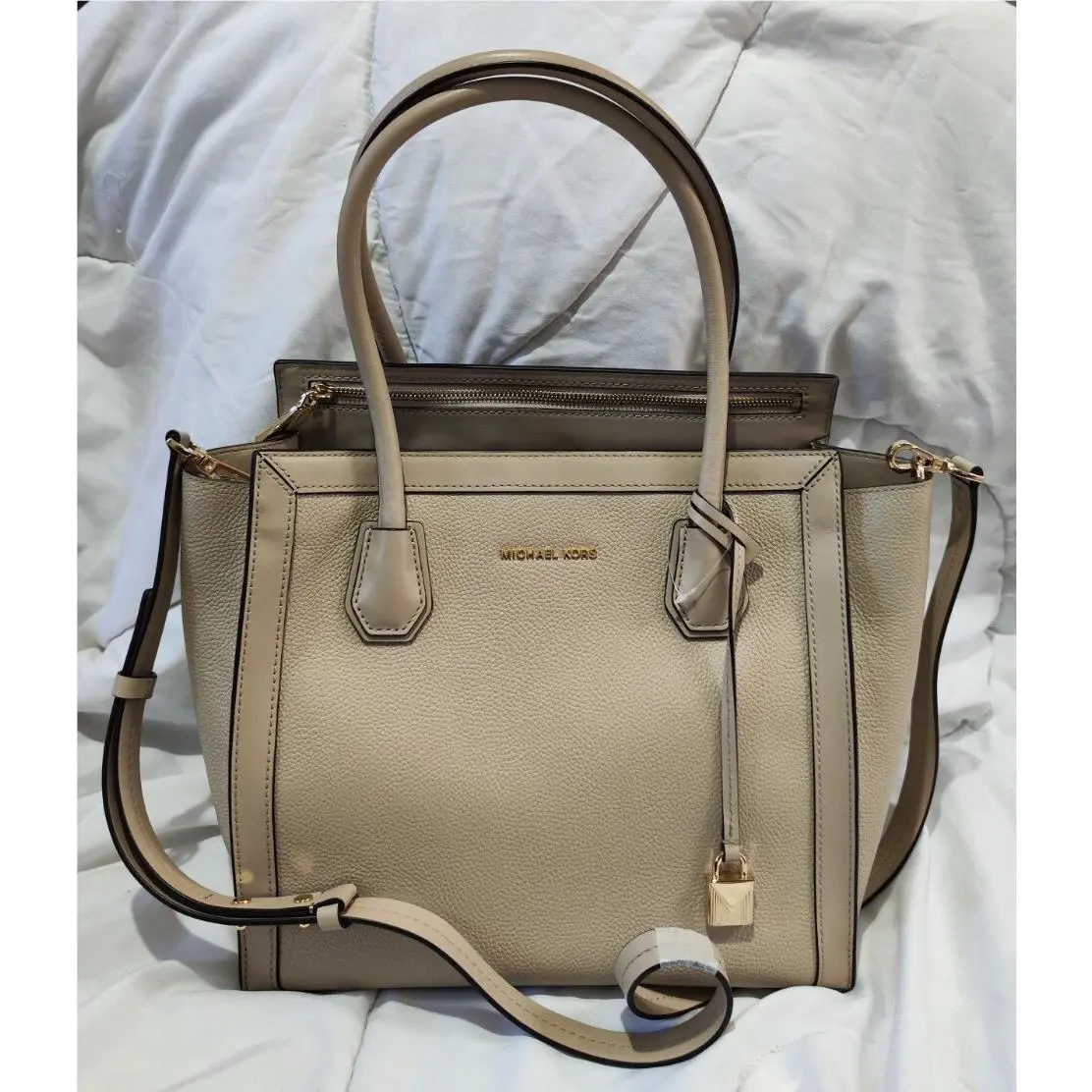 Michael Kors Women Studio Mercer Large East West Tote Oat