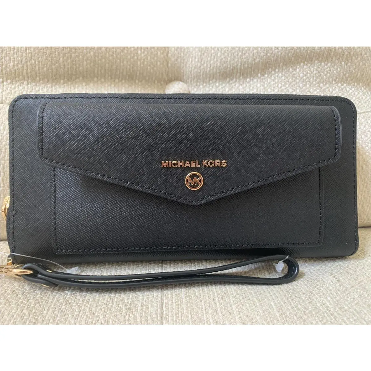Michael Kors Jet Set Charm Black Leather Large Pocket Travel Wallet Wristlet