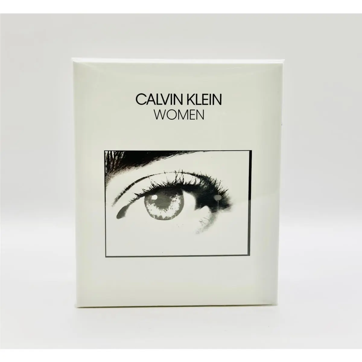 Calvin Klein Women 1.0oz / 30ml Eau De Parfum Spray