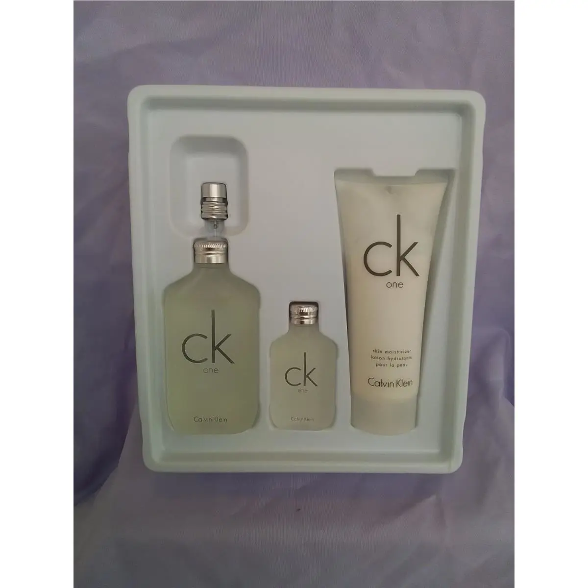 Calvin Klein CK One Unisex Fragrance Set Eau De Toilette Body Moisturizer