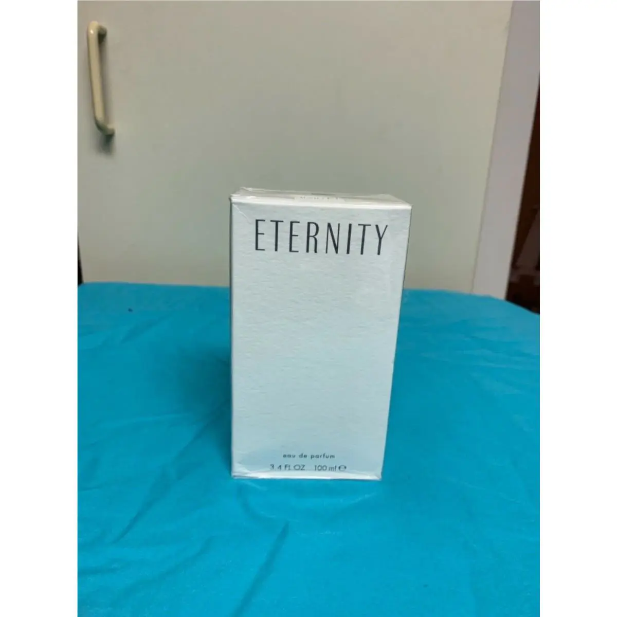 Eternity by Calvin Klein 100 ml 3.4oz Eau de Parfum Splash