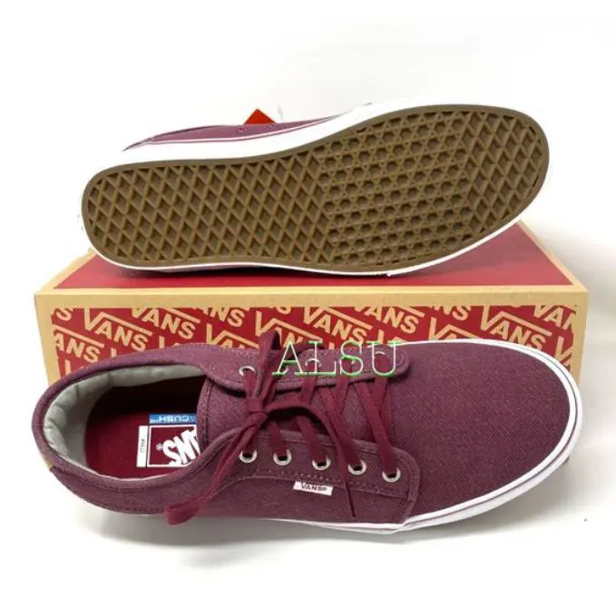 Vans shoes - VANS Chukka - Chukka - VN000ZUMGPK - Red 0