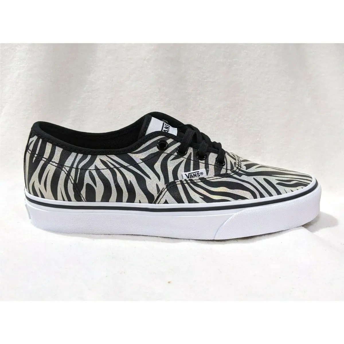 Vans shoes - VANS Doheny Decon - Doheny Decon - Metallic Zebra Black/White 12