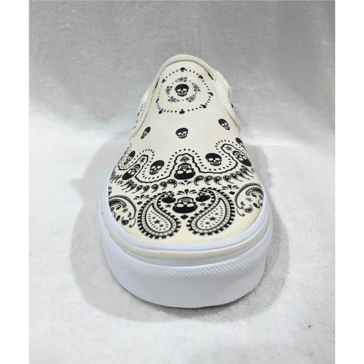 Vans shoes - VANS Classic Slip-On - Classic - VN0A33TB42S - Off-White/Black 2