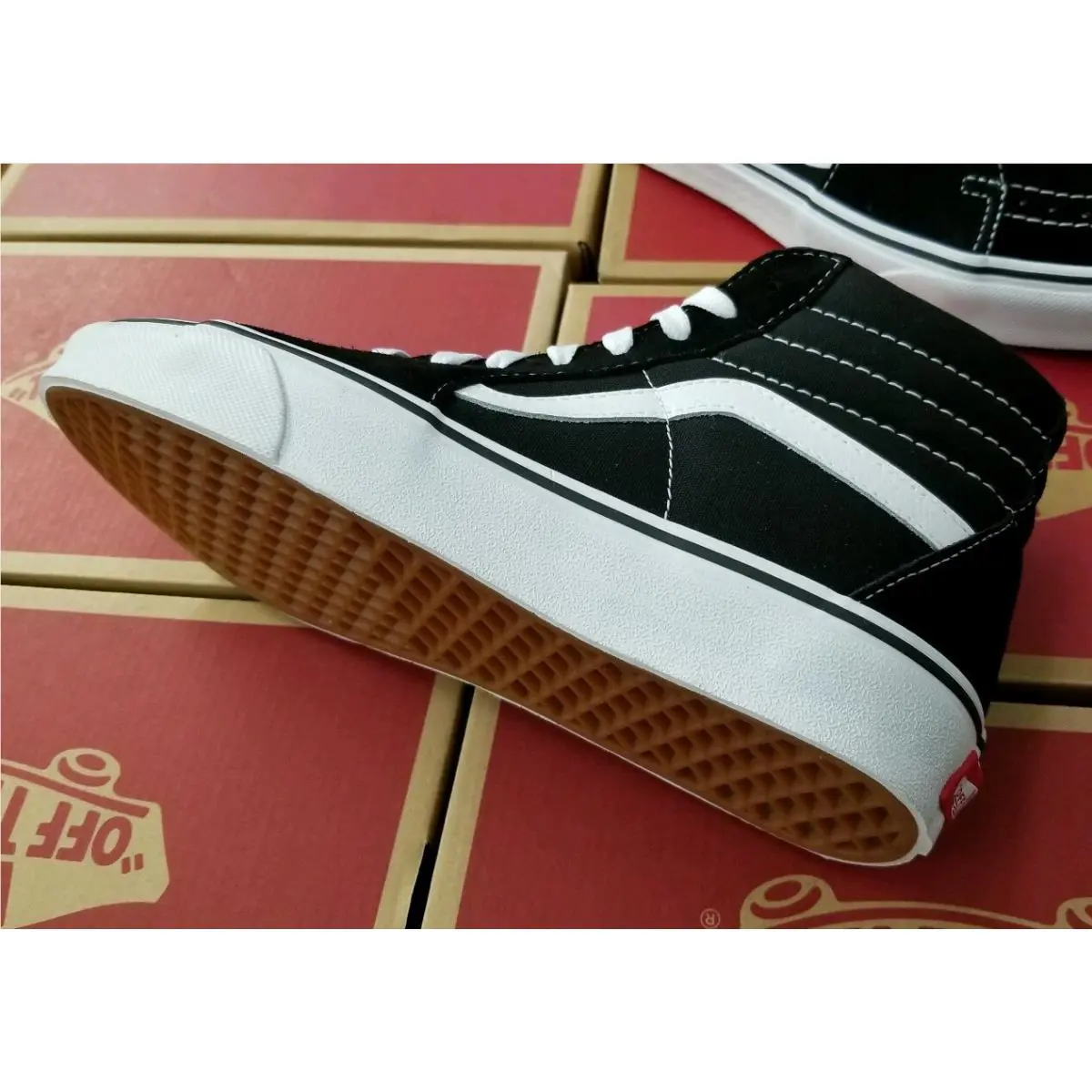 Vans shoes - VANS Sk8-Hi - VN000D5IB8C - Black 3