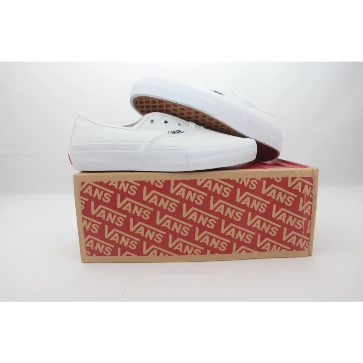 Vans shoes - Vans Authentic Pro - Authentic Pro - VN000Q0DQLZ - White 16