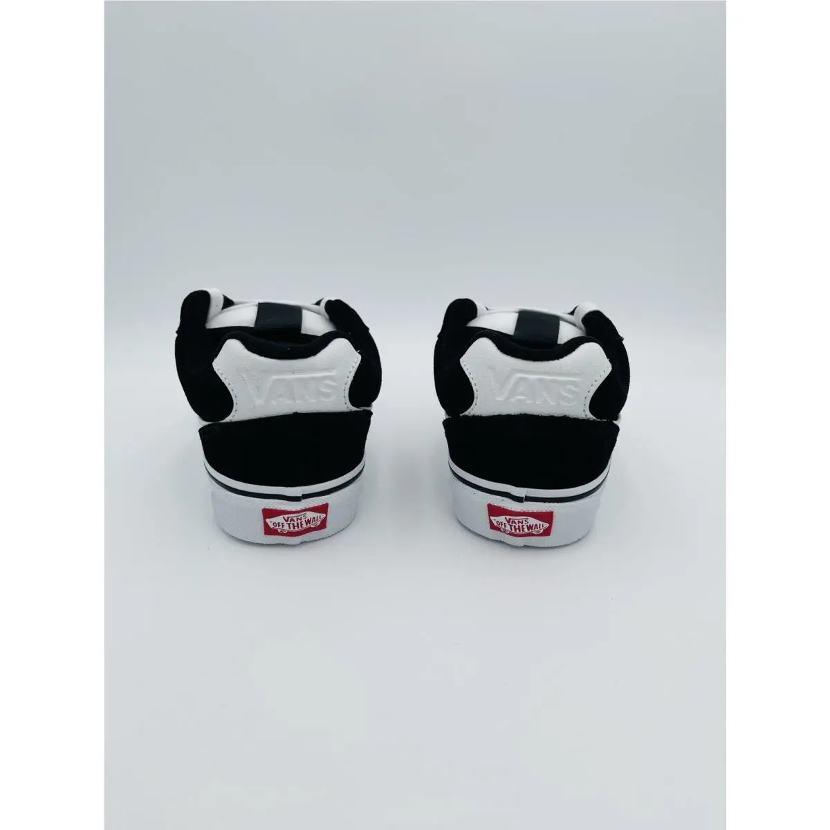 Vans shoes - VANS Chukka - Chukka - VN000CZWBA2 - White 17