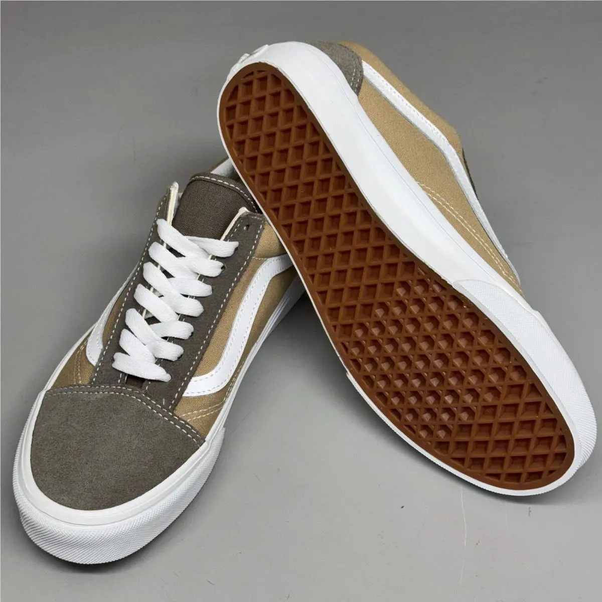 Vans shoes - VN000CT8BRO - VN000CT8BRO - Canvas/Suede Block Brown (UPC: 197065556266) 4