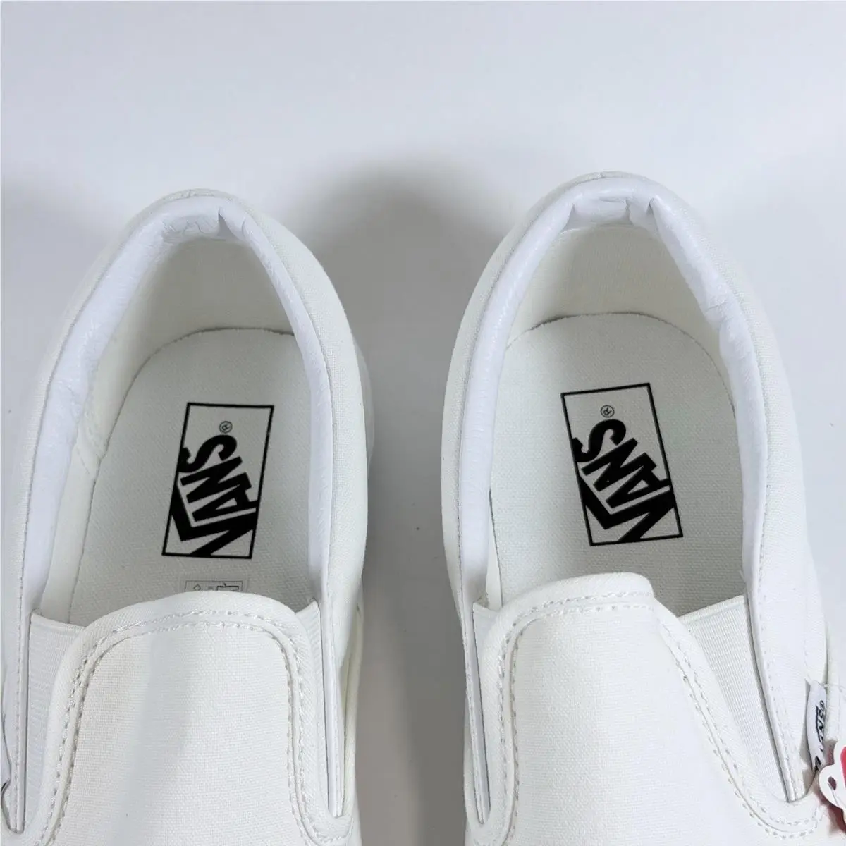 Vans shoes - VANS Classics - Classics - VN000EYEW00 - White, Manufacturer: True White 4