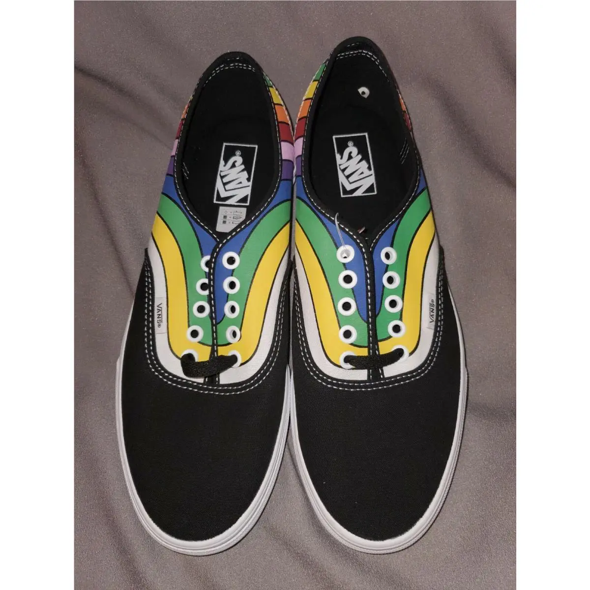 Vans shoes - Black (UPC: 194112351935) 1