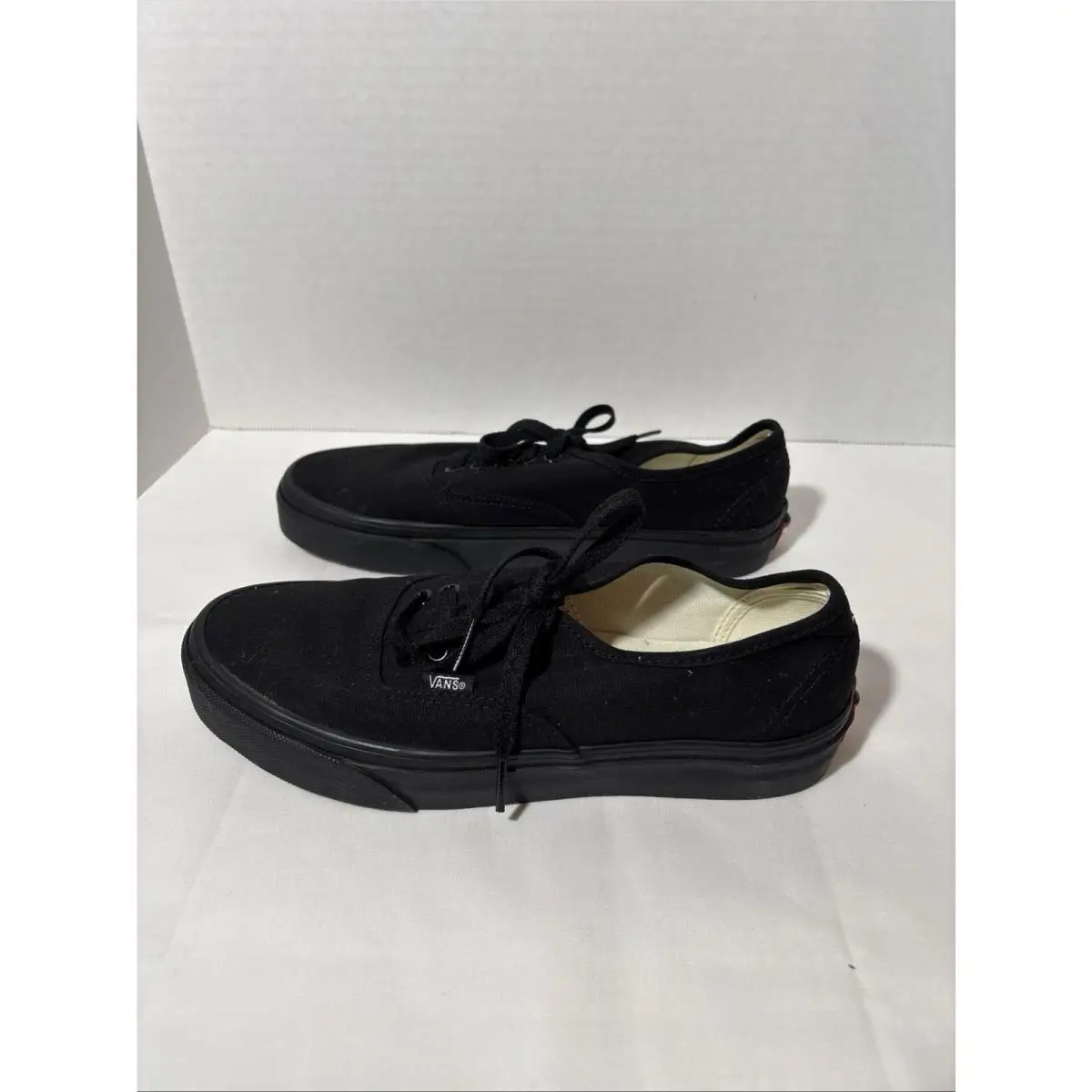 Vans shoes - VANS Authentic - Authentic - VN000EE3BKA - Black 1