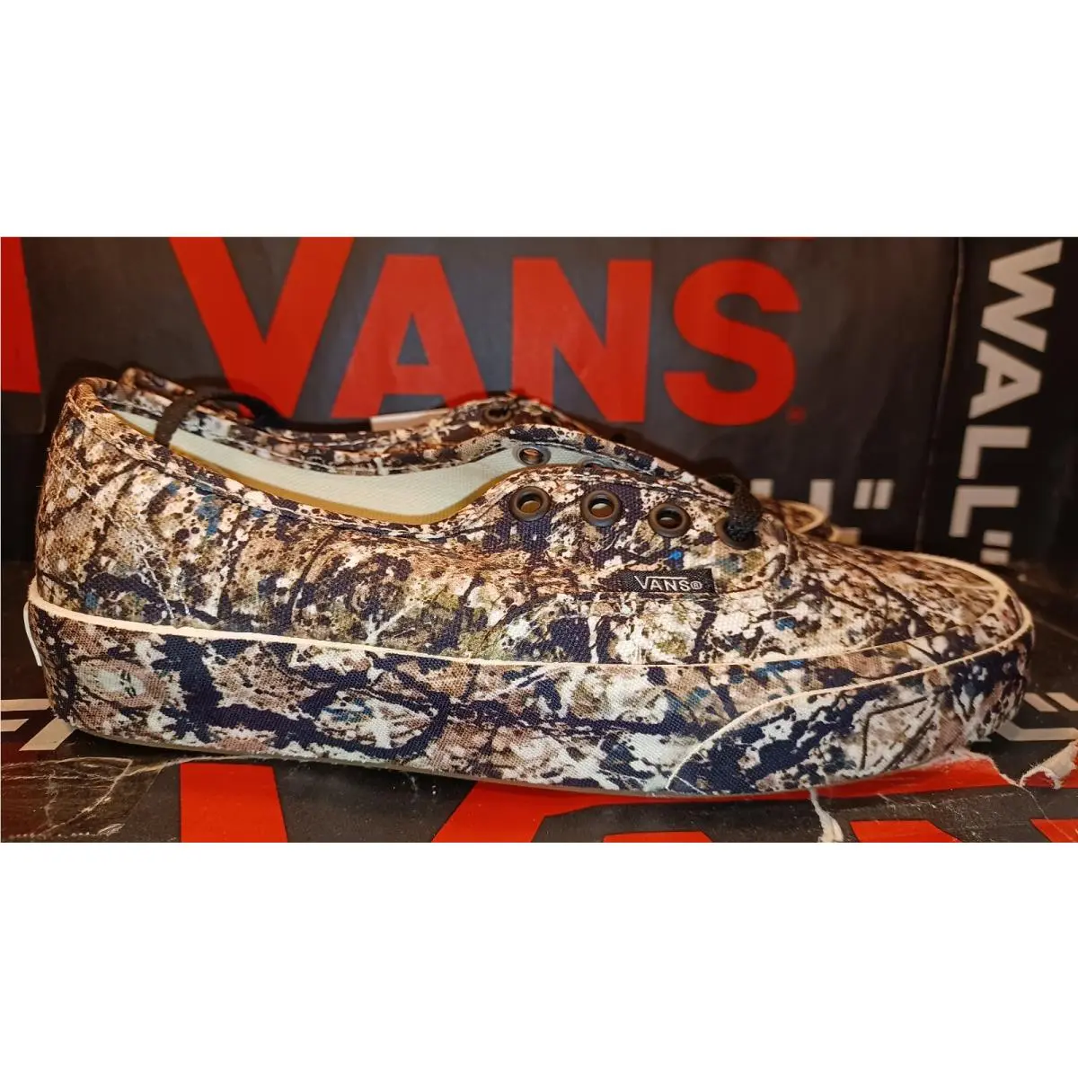 Authentic Men`s 4.5/Women`s 6 Moma Jackson Pollock VN0A2Z5I18K by Vans
