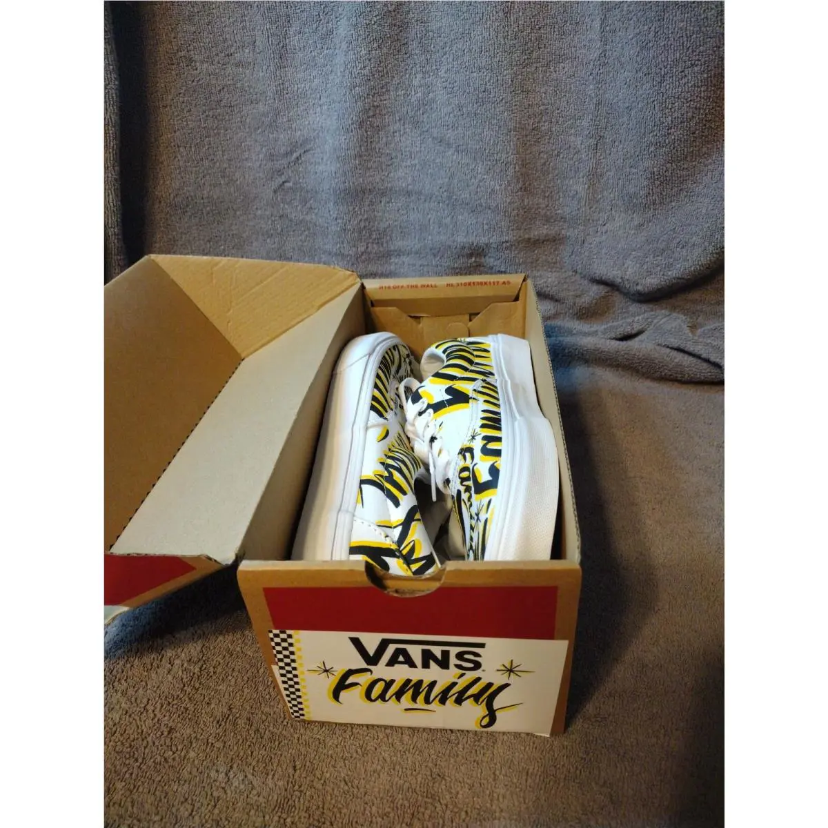 Vans shoes - Family Era - Family Era - Yellow (UPC: 0194903052737) 0