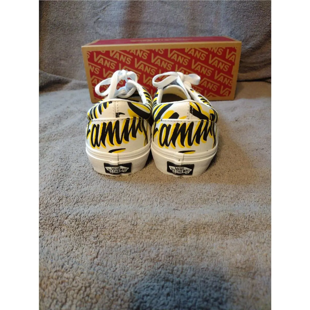 Vans shoes - Family Era - Family Era - Yellow (UPC: 0194903052737) 7