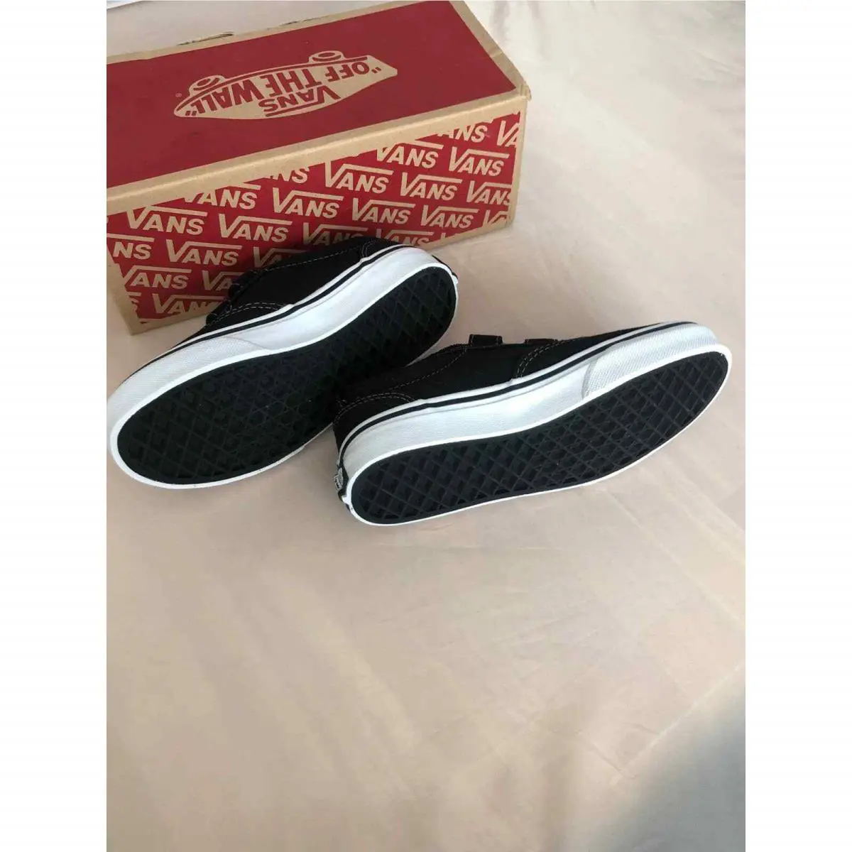 Vans shoes - Black (UPC: 887040705856) 3
