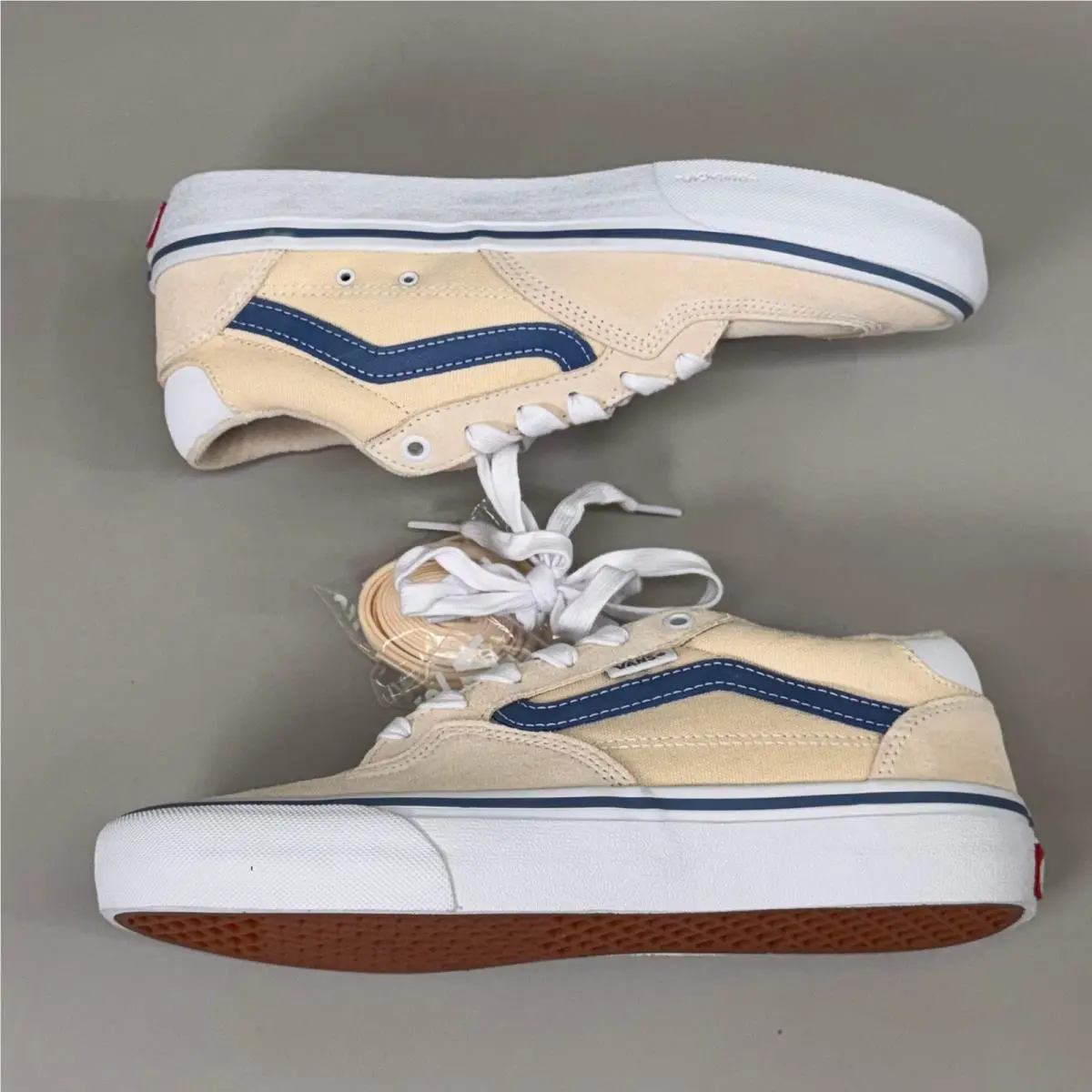 Vans shoes - Light Cream/Navy Blue 8