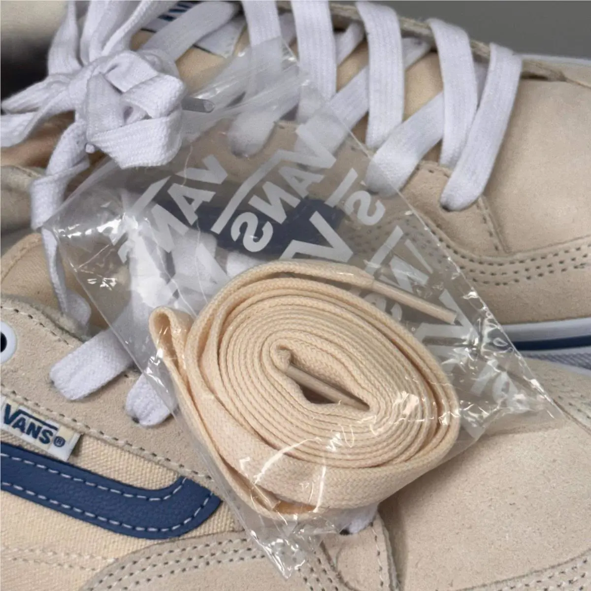 Vans shoes  - Light Cream/Navy Blue, Frame: Light Cream/Navy Blue, Exterior: Light Cream/Navy Blue 6