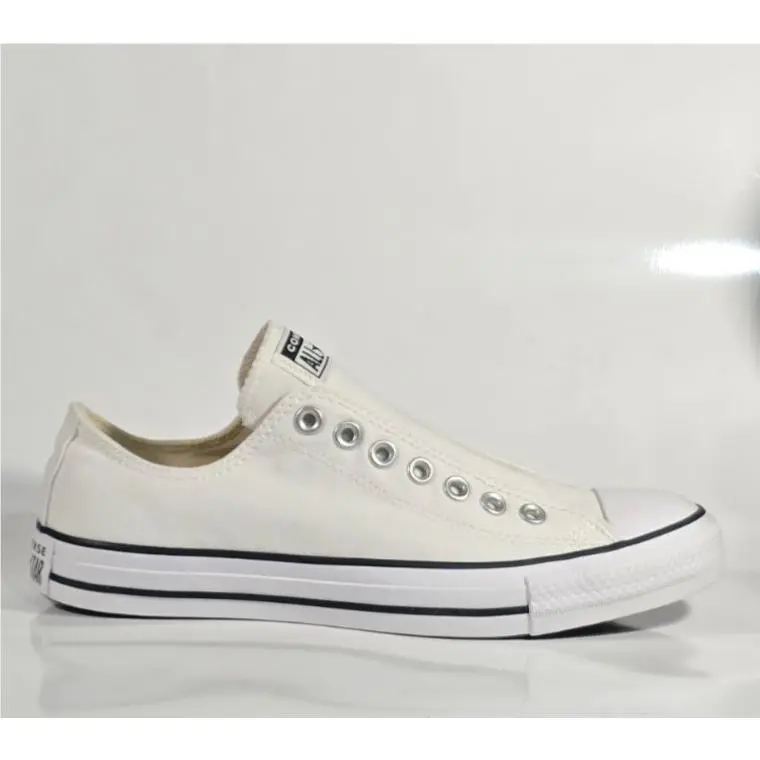 Converse Men`s Chuck Taylor All Star Slip On Low Top Black White Sneakers