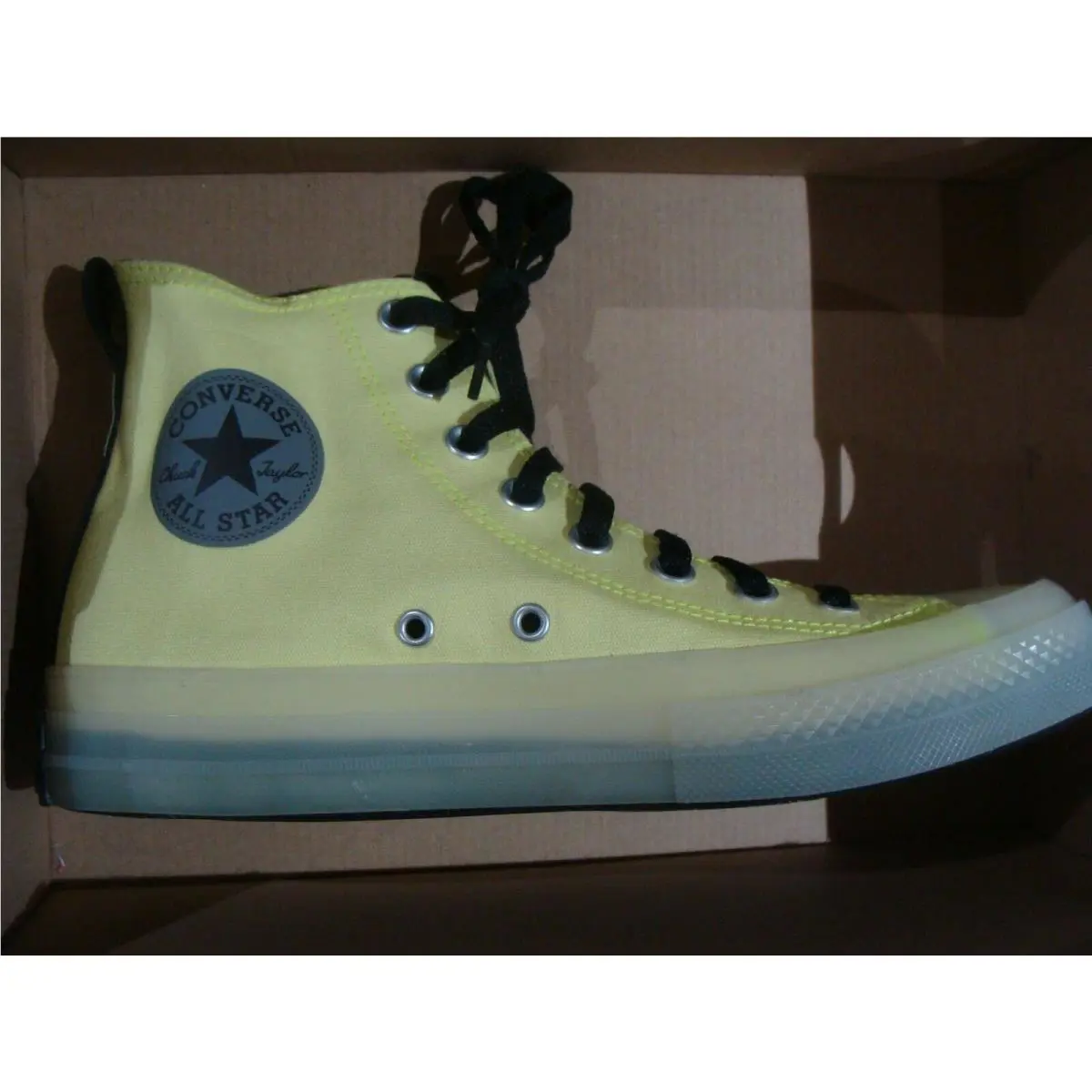 Converse shoes - Lemon Venom/Black/White 3