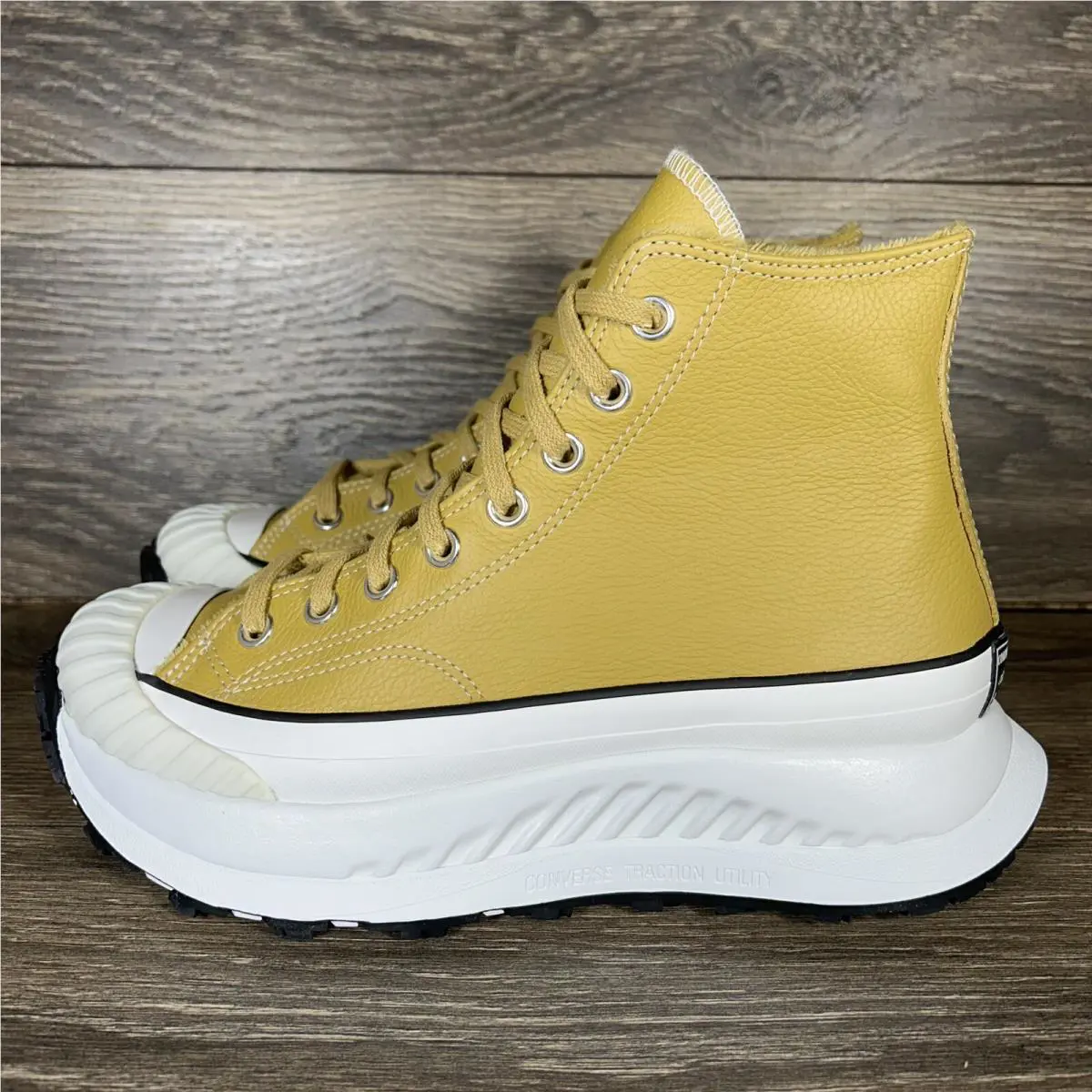 Converse shoes - Converse Chuck 70 AT-CX - Chuck - Brown 2