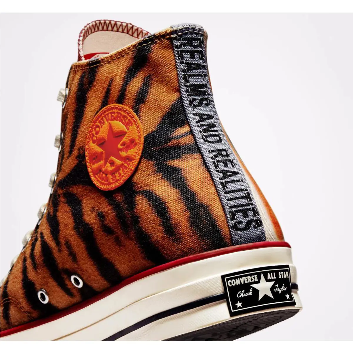 Converse shoes - Multicolor 0