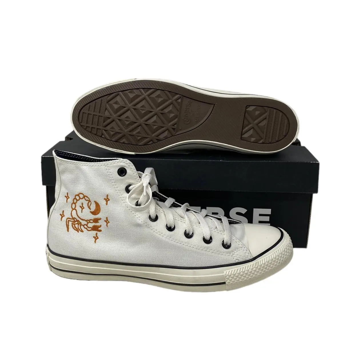 Converse shoes - Converse Chuck Taylor - Chuck Taylor - 172516C-WHITE - White 3