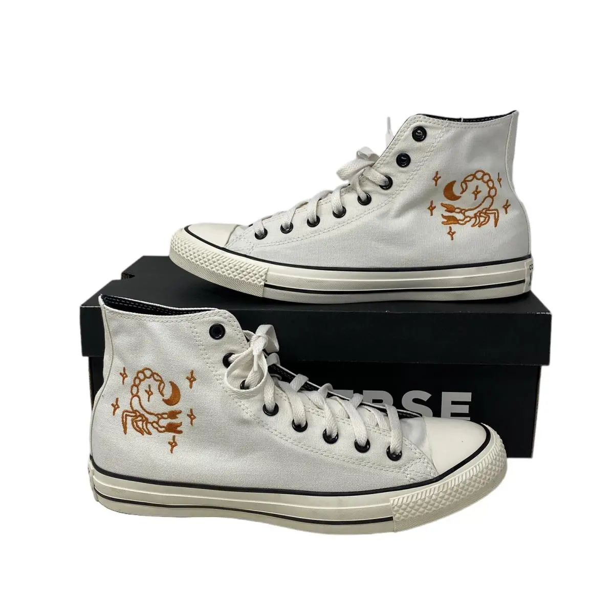Converse shoes - Converse Chuck Taylor - Chuck Taylor - 172516C-WHITE - White 4
