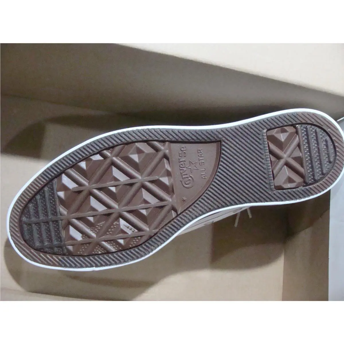 Converse shoes - White/GUM 4