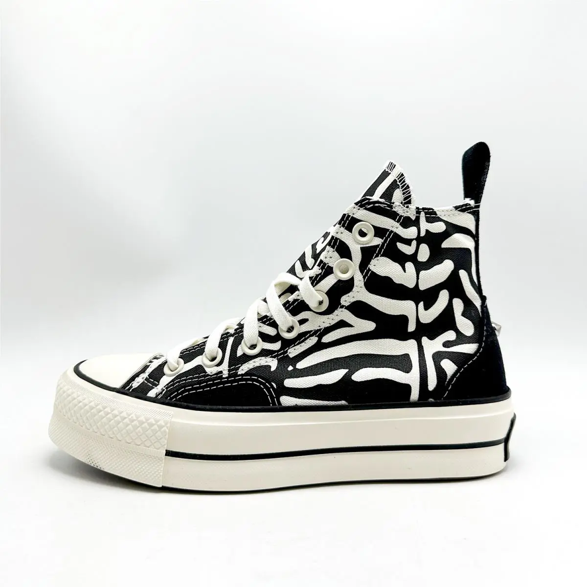 Converse shoes - Converse Chuck Taylor All-Star Lift Platform - A03713C - Black 3
