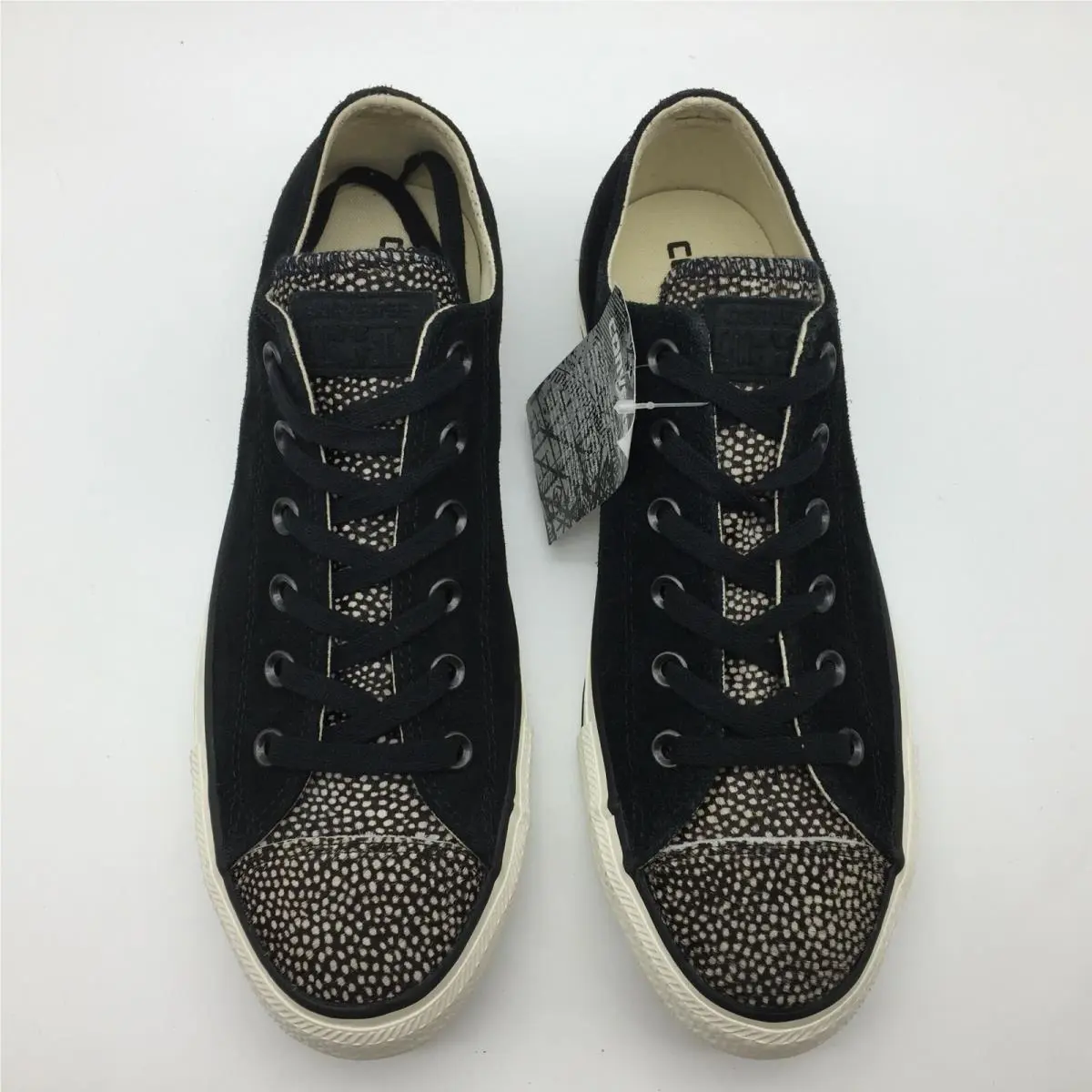 Converse shoes - Multi-Color 1