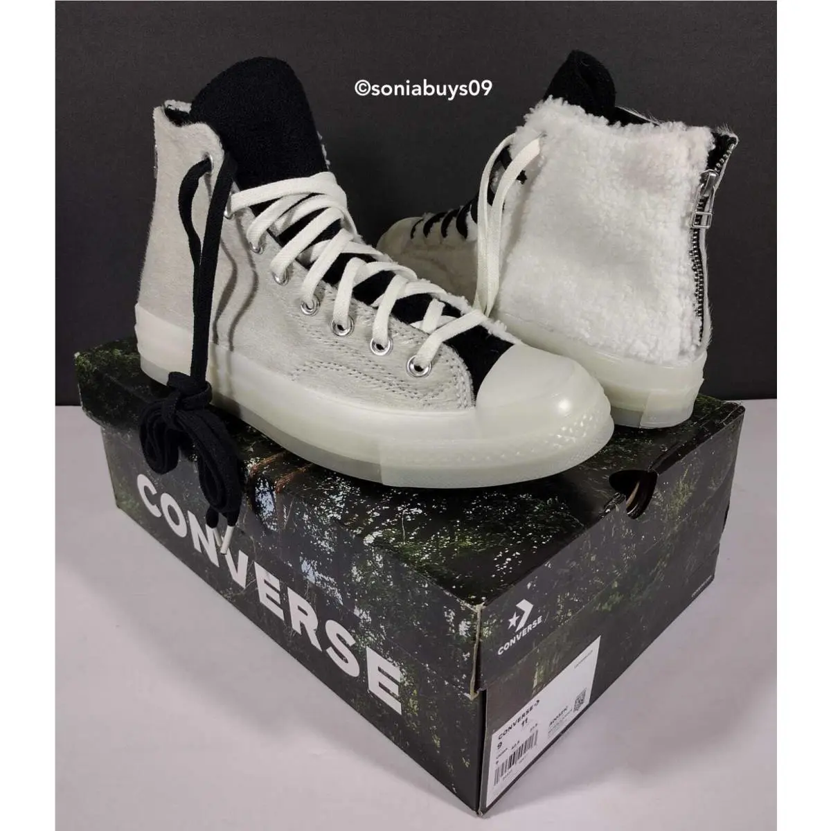Converse shoes - White 11