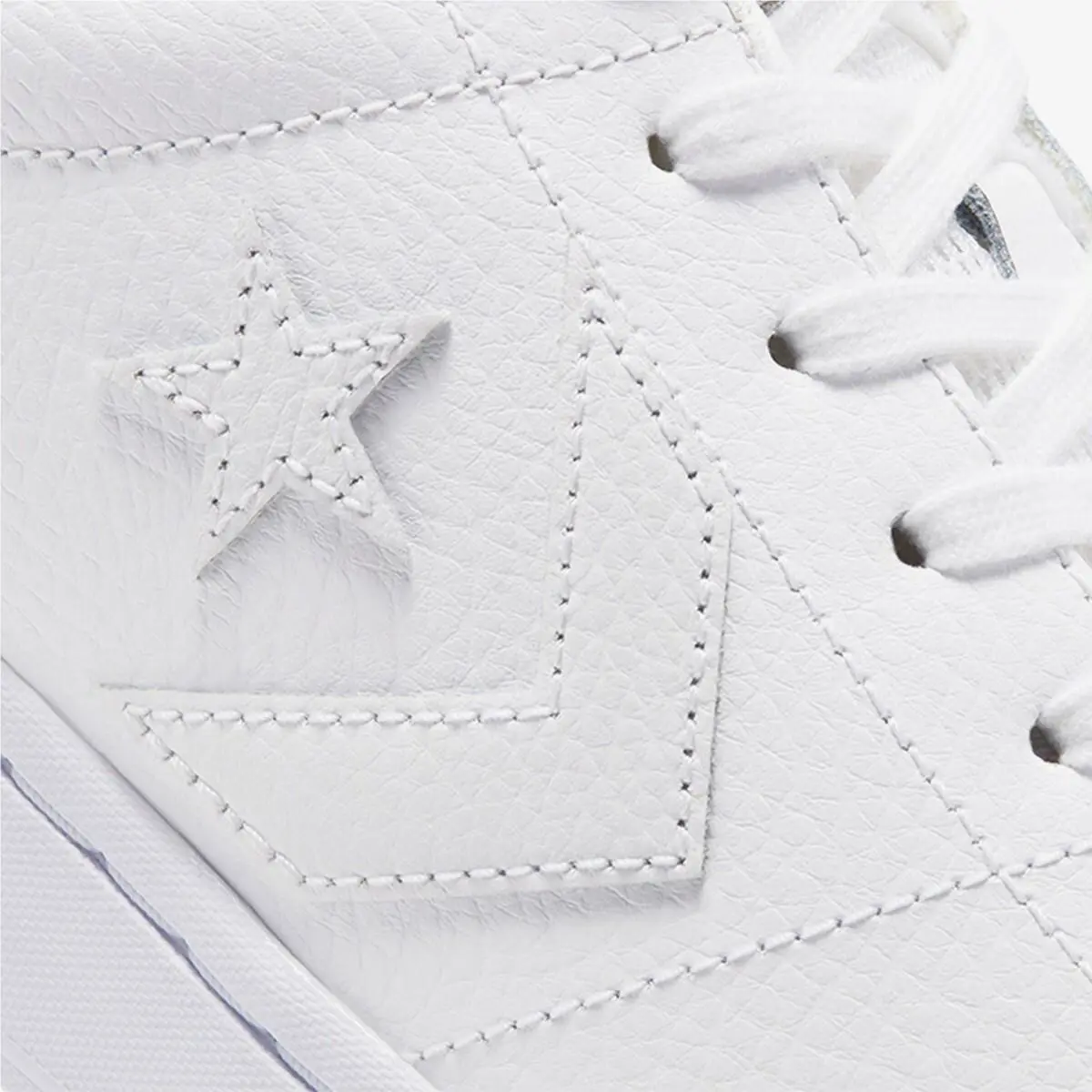 Converse shoes - White/White/White 5