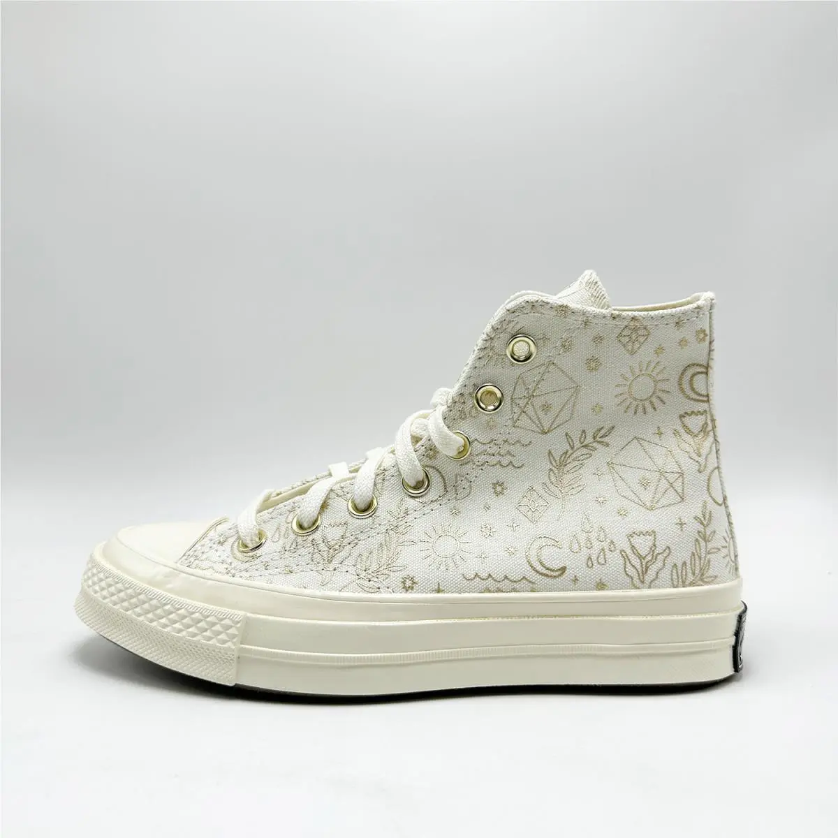 Converse shoes - Chuck Taylor - Chuck Taylor - A02207c - Beige 3