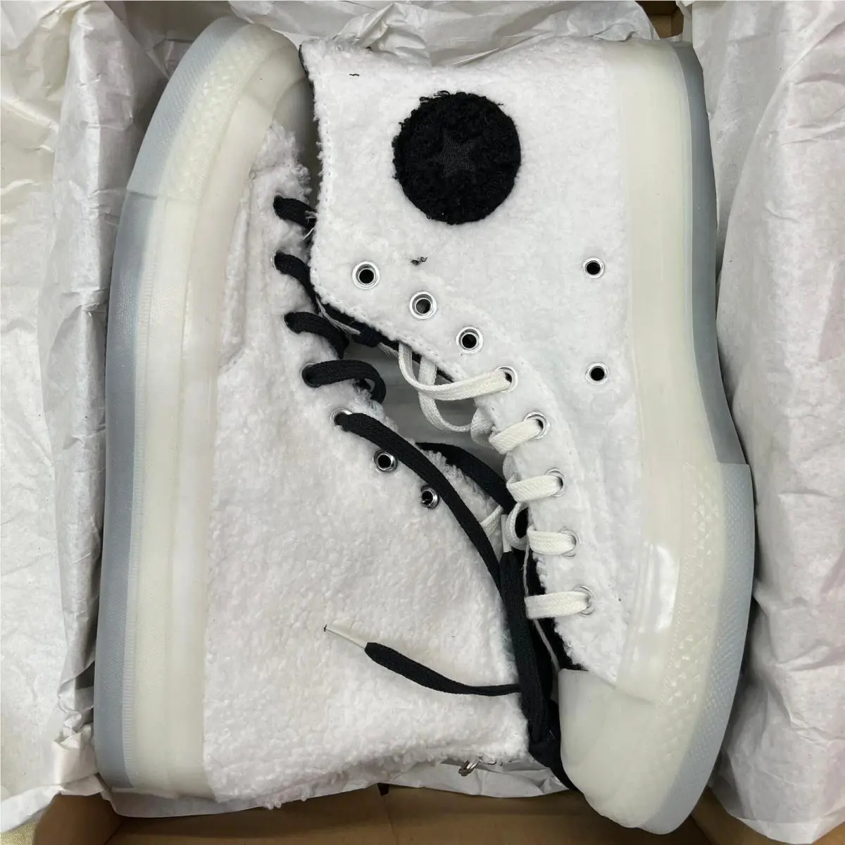 Converse shoes - White 5
